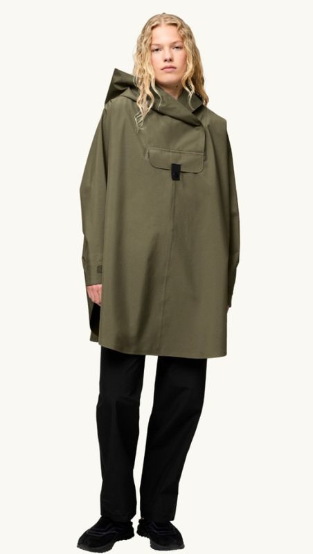 Bergen Poncho Grape Leaf