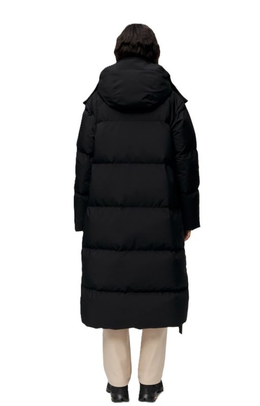 Stranda down coat Black